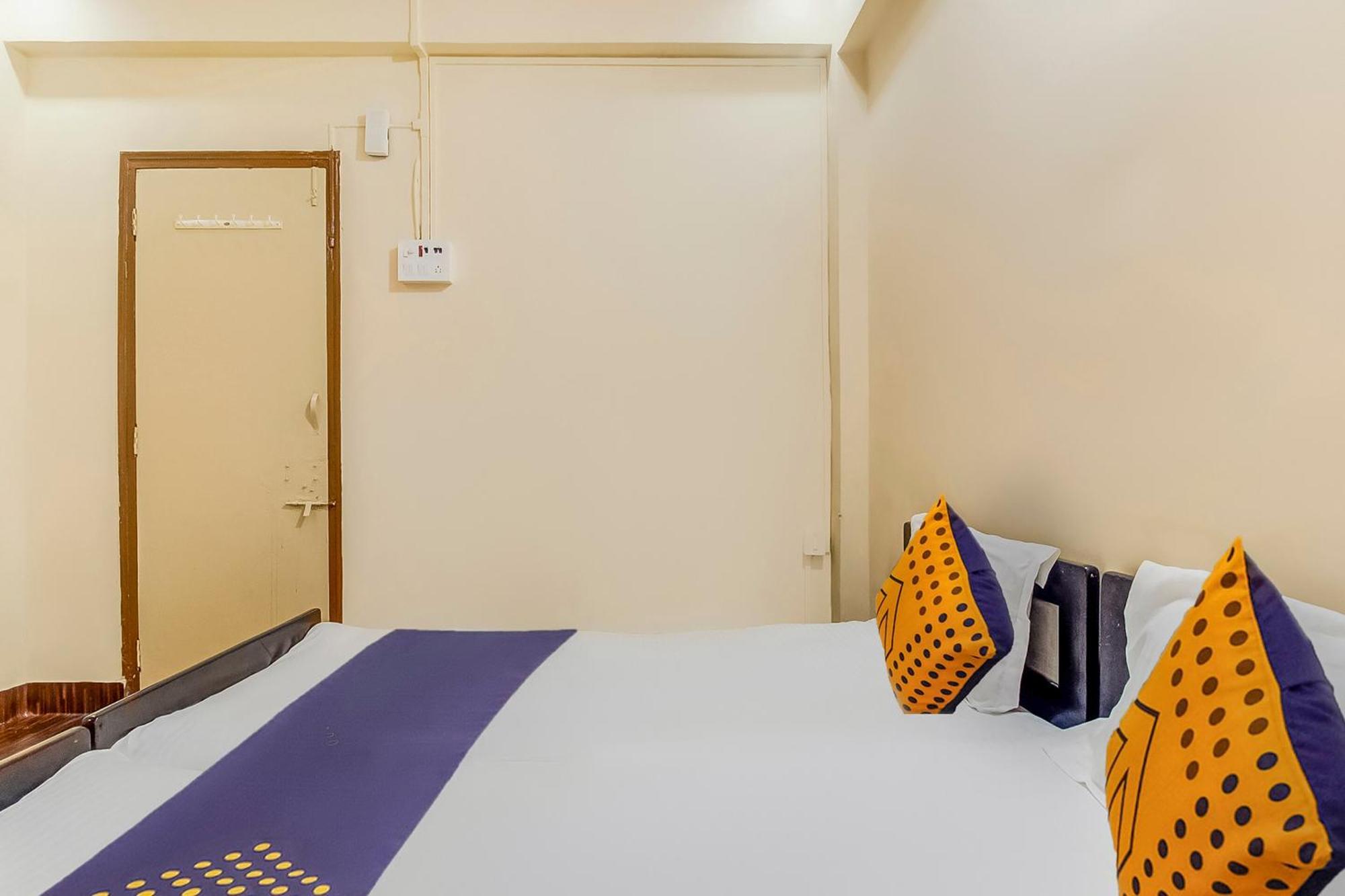 Hotel O New Ushakal Lodging & Boarding Nirmal  Zewnętrze zdjęcie