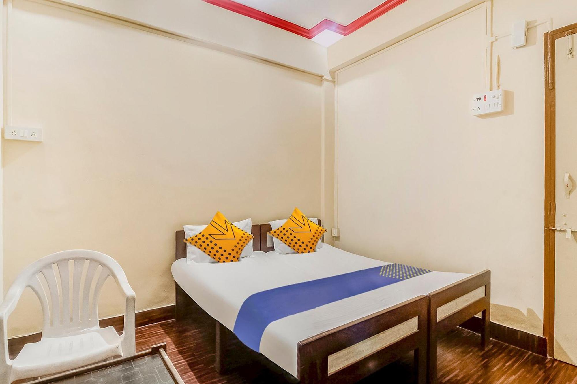 Hotel O New Ushakal Lodging & Boarding Nirmal  Zewnętrze zdjęcie